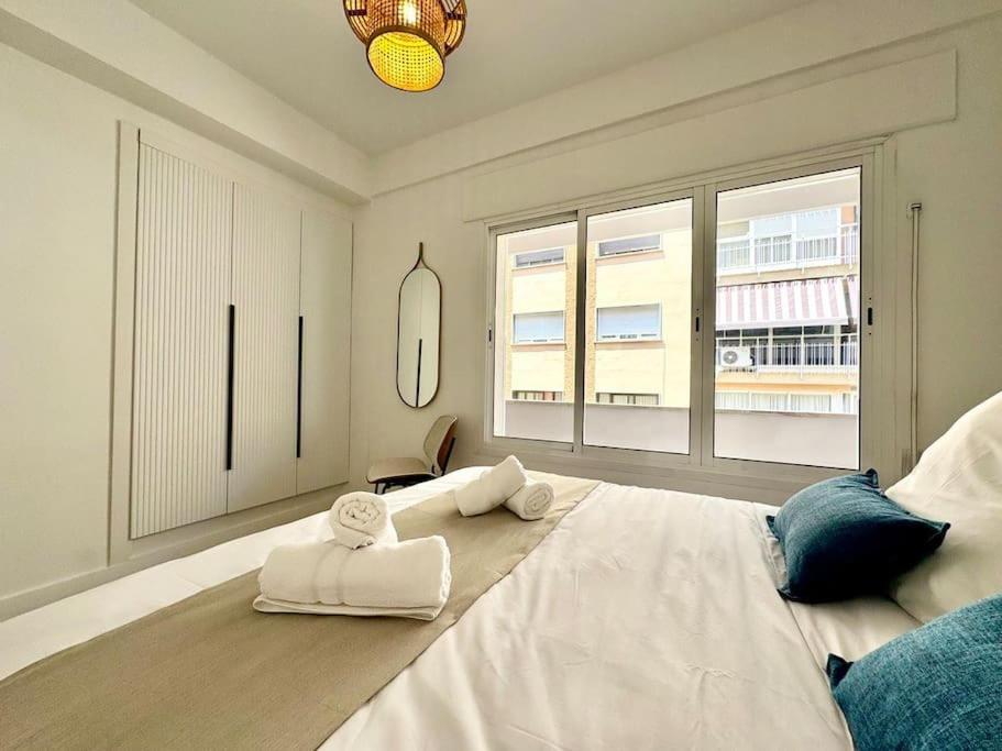 4Bd Central Soho Luxe Retreat Terrace 2Bh & Ac มาลากา ภายนอก รูปภาพ