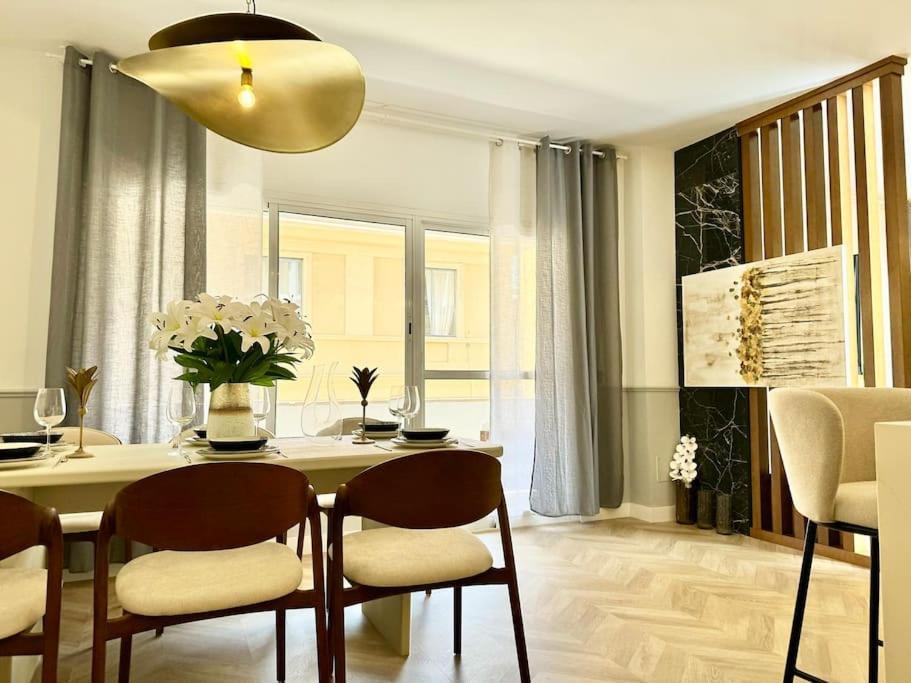 4Bd Central Soho Luxe Retreat Terrace 2Bh & Ac มาลากา ภายนอก รูปภาพ