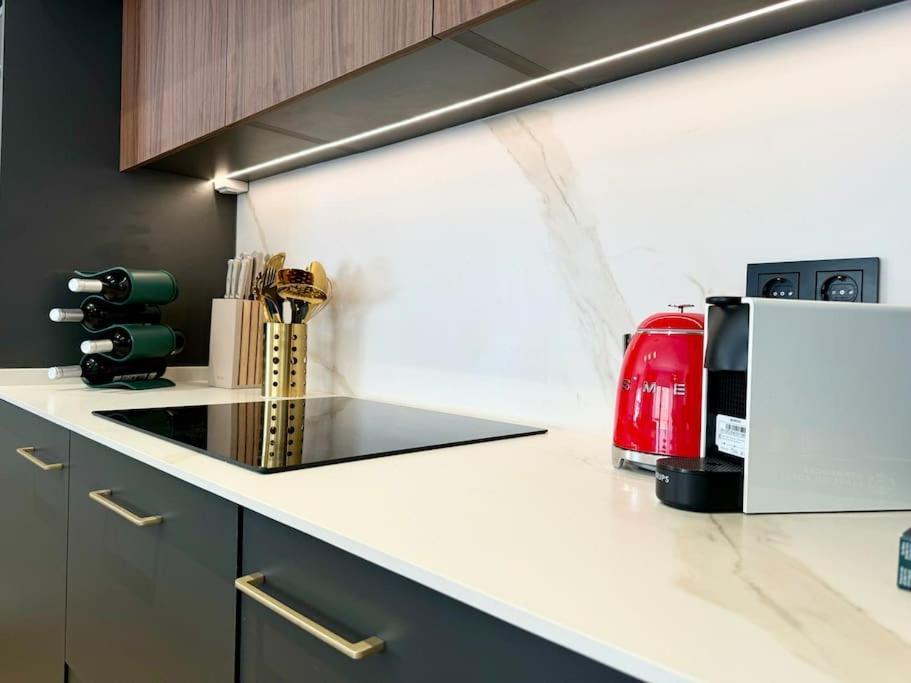 4Bd Central Soho Luxe Retreat Terrace 2Bh & Ac มาลากา ภายนอก รูปภาพ
