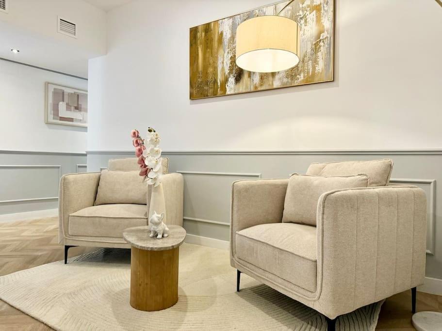 4Bd Central Soho Luxe Retreat Terrace 2Bh & Ac มาลากา ภายนอก รูปภาพ