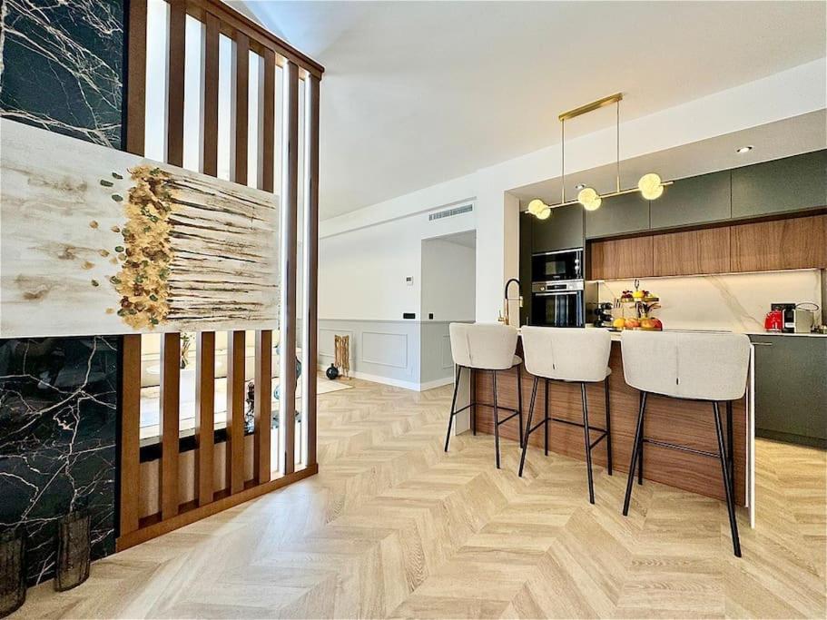 4Bd Central Soho Luxe Retreat Terrace 2Bh & Ac มาลากา ภายนอก รูปภาพ