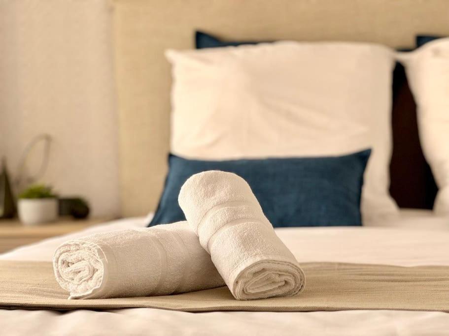 4Bd Central Soho Luxe Retreat Terrace 2Bh & Ac มาลากา ภายนอก รูปภาพ