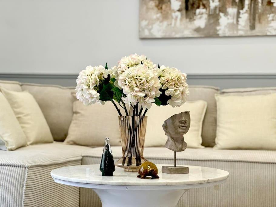 4Bd Central Soho Luxe Retreat Terrace 2Bh & Ac มาลากา ภายนอก รูปภาพ